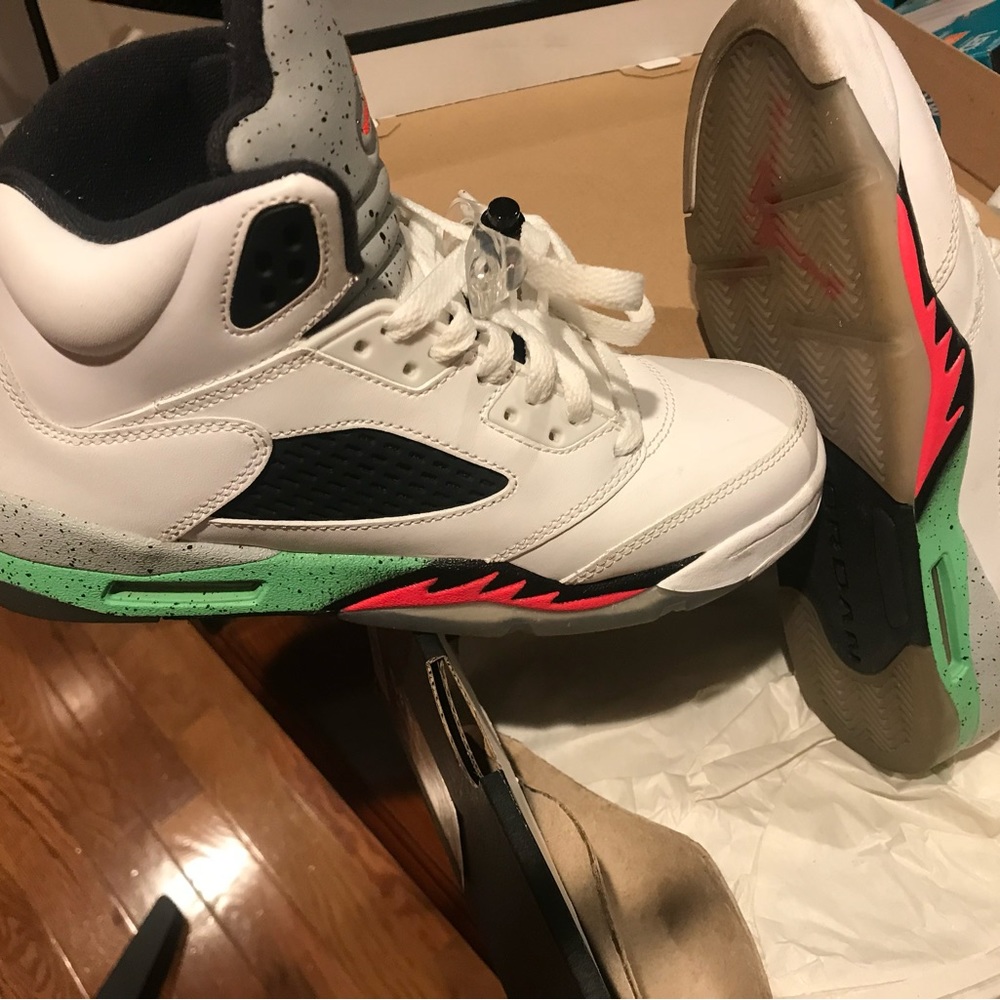 Jordan’s boys sneakers